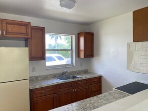 2746 Johnson St, Unit A in Hollywood, FL - Building Photo - Building Photo