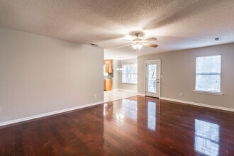 123 Ann Bradley Dr in Huntsville, AL - Building Photo - Building Photo