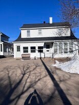 1008 State St, Unit 2 in Eau Claire, WI - Building Photo