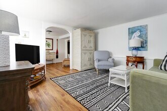 10 S Troy Ave in Ventnor City, NJ - Building Photo - Building Photo