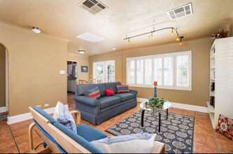 2460 Jordan Rd in Las Cruces, NM - Building Photo - Building Photo