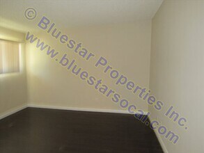 16024 Yucca St in Hesperia, CA - Building Photo - Building Photo