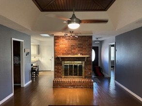 7213 Lakewood Cir in Oklahoma City, OK - Building Photo - Building Photo