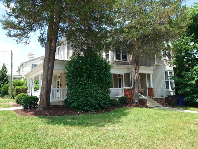 property at 669 Holly Ave NW