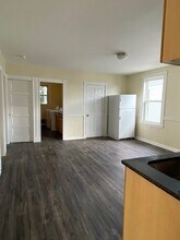 17 Hazel St in Salem, MA - Building Photo - Building Photo