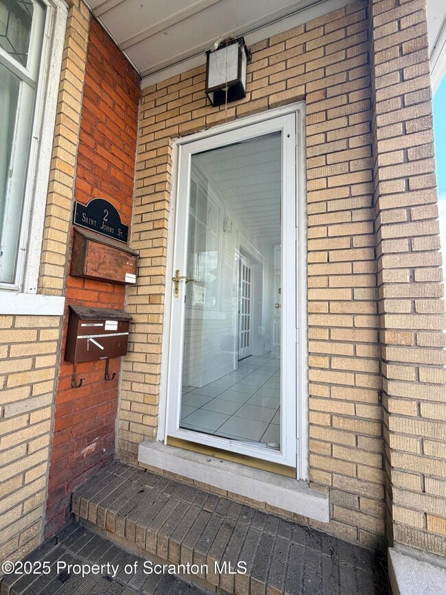 2 St John St