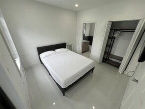 733 Michigan Ave in Miami Beach, FL - Building Photo - Building Photo