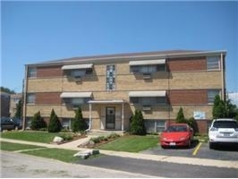 4341 Butterfield Rd in Hillside, IL - Building Photo