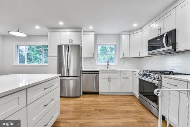 1403 Ellison St in Falls Church, VA - Building Photo - Building Photo