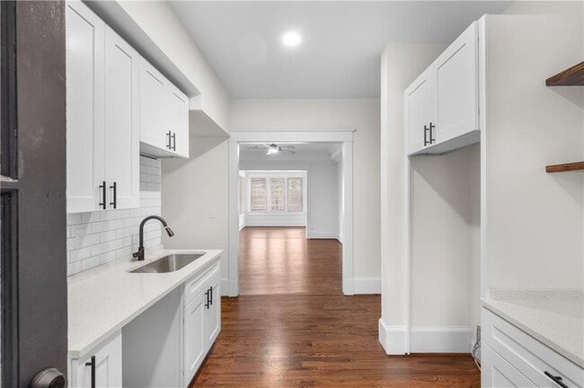 property at 360 Ponce De Leon Ave NE