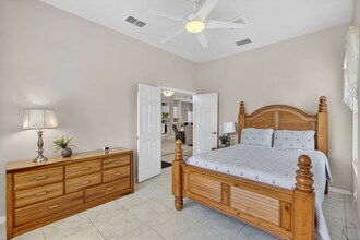 1106 Fraser Pine Blvd in Sarasota, FL - Building Photo - Building Photo
