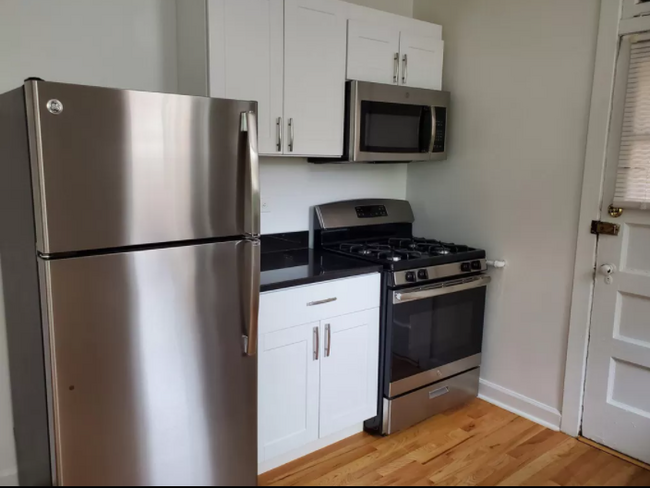 4519 N Paulina St, Unit 19-2B in Chicago, IL - Foto de edificio - Building Photo