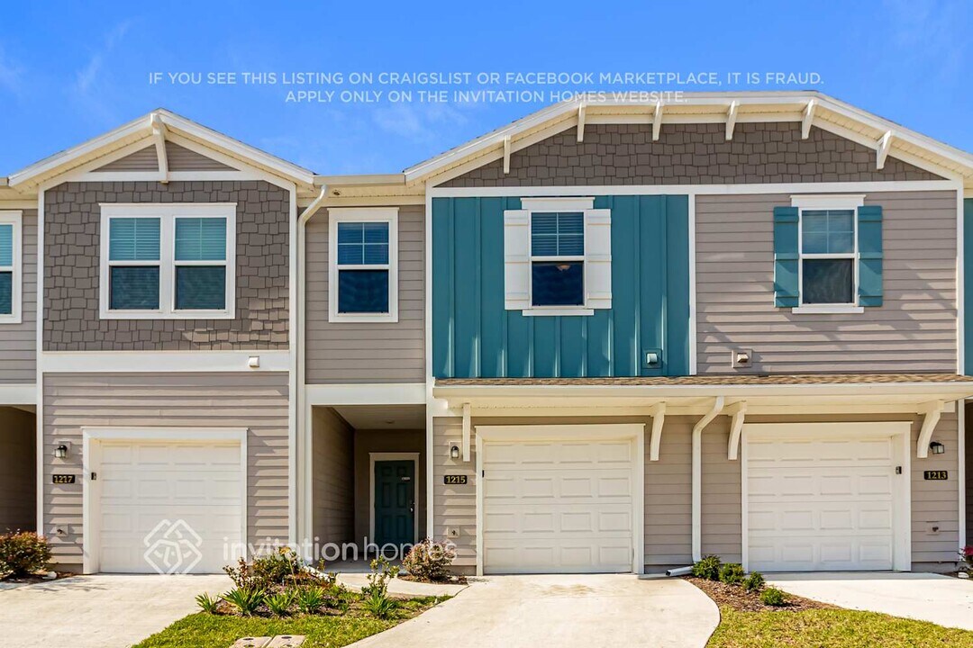 1215 Coastal Mdw Trl in Jacksonville, FL - Building Photo