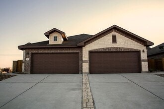 205 Hidden Springs Dr in Bastrop, TX - Building Photo - Building Photo