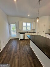 5772 Plaza Dr SE in Smyrna, GA - Building Photo - Building Photo