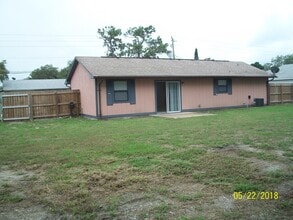4910 Greenhill St in Cocoa, FL - Building Photo - Building Photo