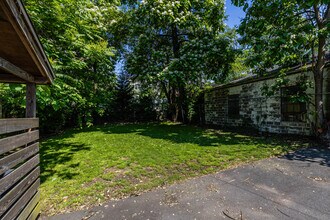 70 Pine St in Montclair, NJ - Building Photo - Building Photo