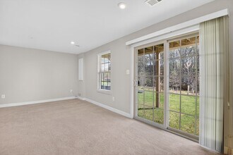 19753 Grn Vlg Dr in Montgomery Village, MD - Building Photo - Building Photo