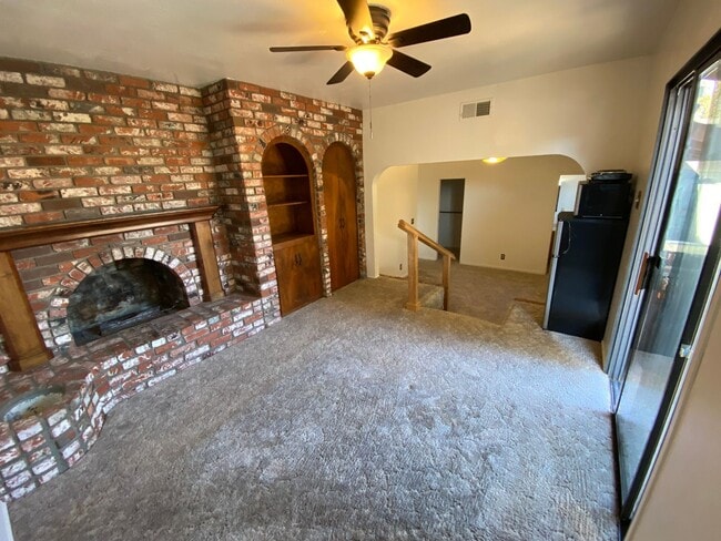 1409 W Guava Ave in Lompoc, CA - Building Photo - Building Photo