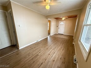 1578 Salem Ave in Akron, OH - Foto de edificio - Building Photo