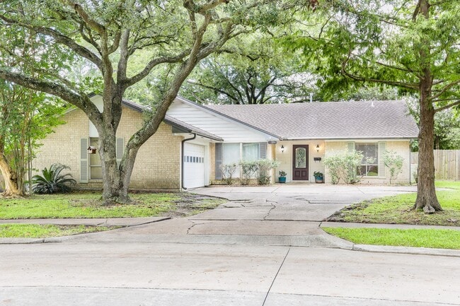 property at 1226 Ferndale Dr