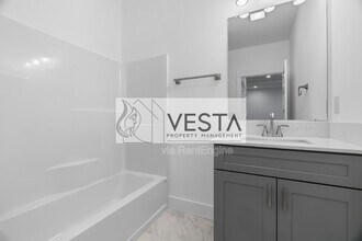 510 Deaverview Rd in Asheville, NC - Building Photo - Building Photo