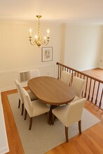 226 Lynn Manor Dr in Rockville, MD - Building Photo - Building Photo