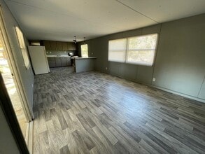 307 Prairie St in Highlands, TX - Building Photo - Building Photo