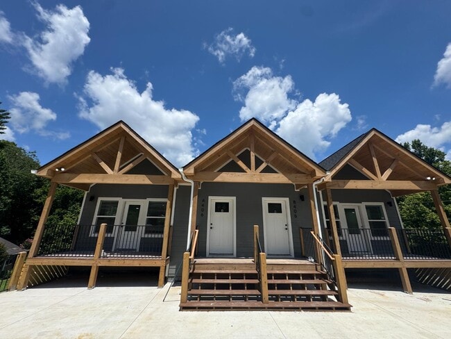 property at 406 Hideaway Ridge Cir