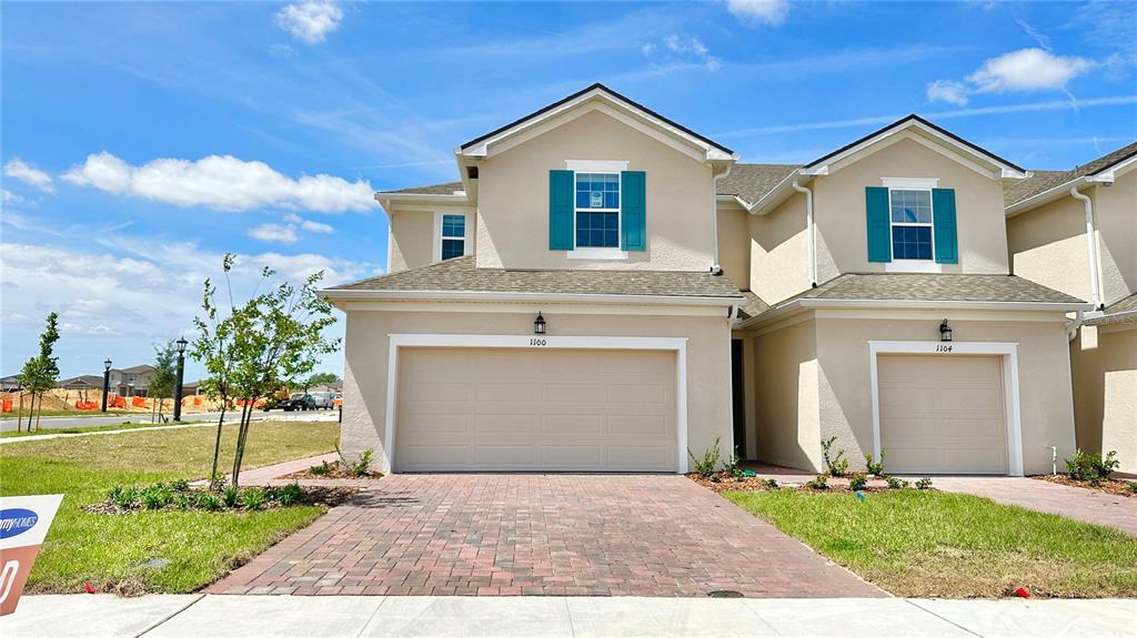 1100 Lakeshore Breeze Pl in Kissimmee, FL - Building Photo