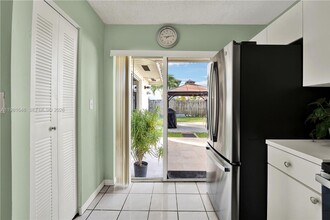 14138 SW 164th Terrace in Miami, FL - Building Photo - Building Photo