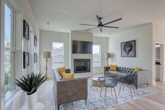 1421 Lee St in Pea Ridge, AR - Building Photo - Building Photo