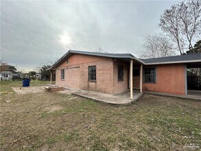 4 S 10th St in Donna, TX - Building Photo - Building Photo