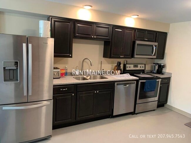 property at 8 Elizabeth Ave