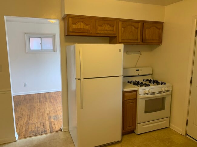 property at 5 Mount Royal Ct