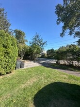 6 Orchard Ave, Unit 2 in Barrington, RI - Building Photo - Building Photo