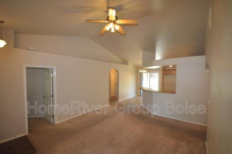 1297 E Sicily St in Meridian, ID - Building Photo