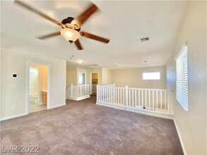 8905 Tom Noon Ave in Las Vegas, NV - Building Photo - Building Photo