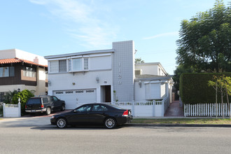 1139 16th St in Santa Monica, CA - Building Photo - Primary Photo