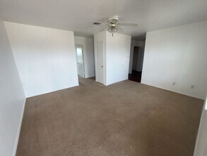5704 Greengate Dr in Killeen, TX - Building Photo - Building Photo
