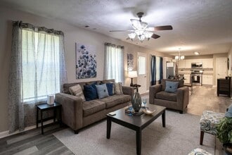 2128 Silva Ct in Conley, GA - Foto de edificio - Building Photo