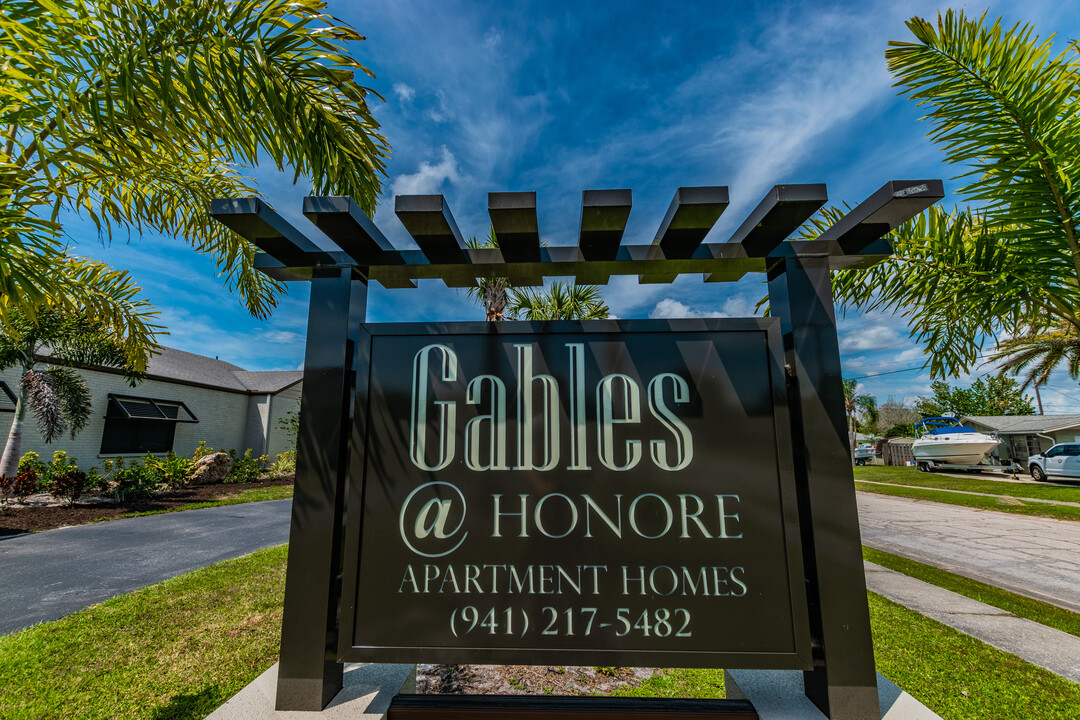 Gables at Honore in Sarasota, FL - Building Photo