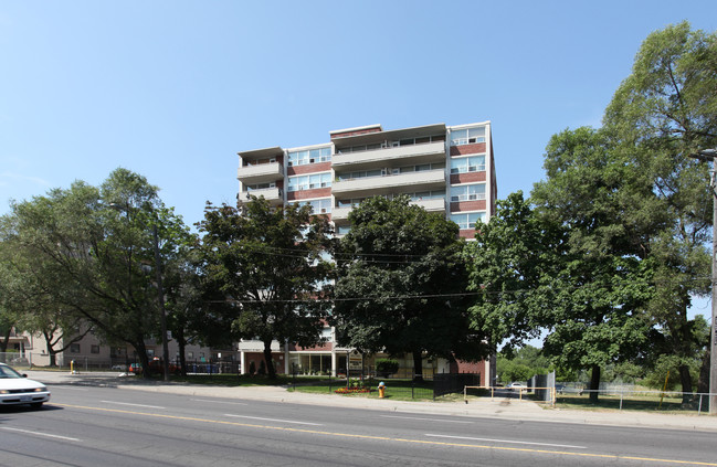 Bombay Court in Toronto, ON - Building Photo - Building Photo