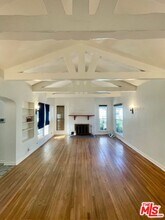 11151 Sarah St in Los Angeles, CA - Building Photo - Building Photo