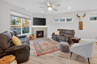 20839 SE Caldera Dr in Bend, OR - Building Photo - Building Photo