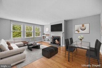 817 E St SE in Washington, DC - Building Photo - Building Photo