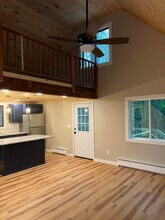35 Pine Creek Rd in Hawley, PA - Building Photo - Building Photo