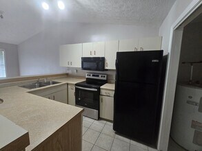 6740 Willowbrook Dr in Fayetteville, NC - Building Photo - Building Photo