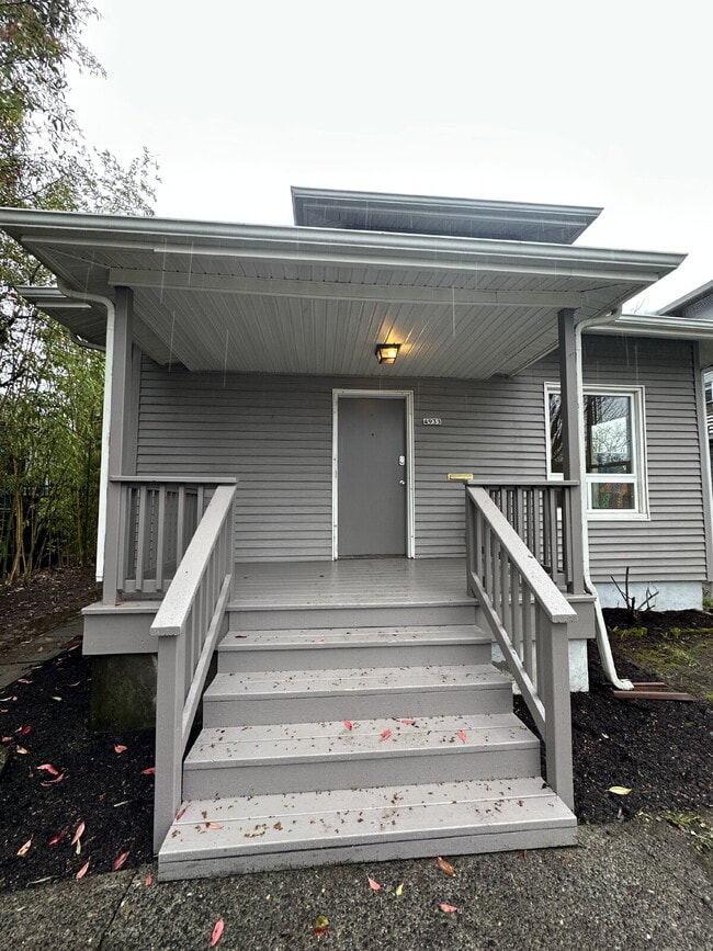 4933 NE 22nd Ave in Portland, OR - Building Photo - Building Photo