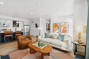 The Lindy in Oklahoma City, OK - Building Photo